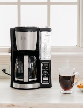 Cafetera super automática Ninja Programmable Brewer CE200