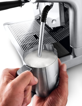 Cafetera con molino Delonghi EC9665M