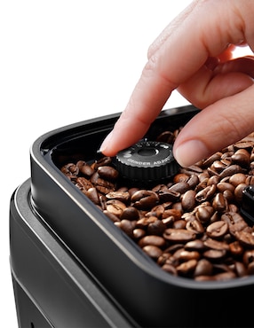 Cafetera super automática De'Longhi Magnífica Evo ECAM29084SB