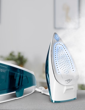 Central de vapor T-Fal steam stations SV6115X0 suela cerámica