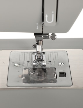 Máquina de coser mecánica Singer Facilita Pro HD4423