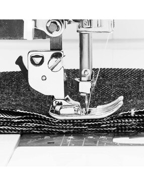 Máquina quilting digital Janome M7 Continental