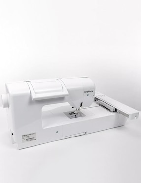 Máquina bordadora Brother