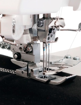 Máquina collaretera mecánica Janome Cp3000p