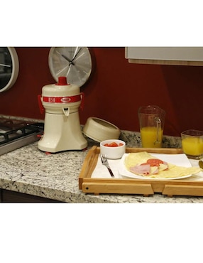 Extractor de jugo Turmix 3400 RPM