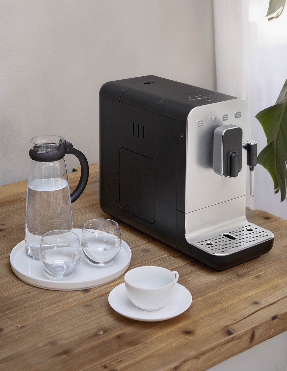 Cafetera con molino Smeg 50'S Style BCC02BLMUS