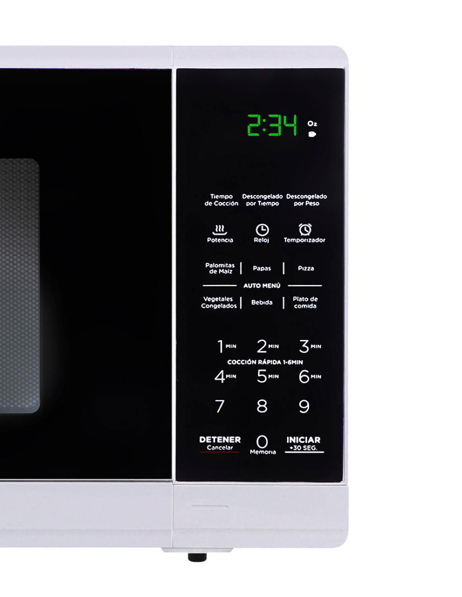 Horno de microondas convencional modelo MMDF07S2BW 0.7 pies cúbicos 3