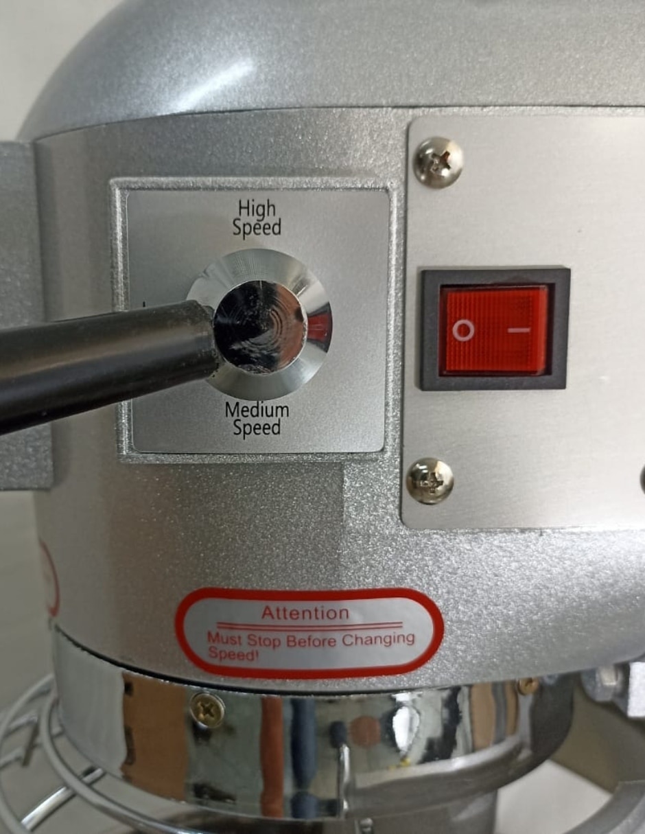 Batidora industrial 3 velocidades Bat-10L 2