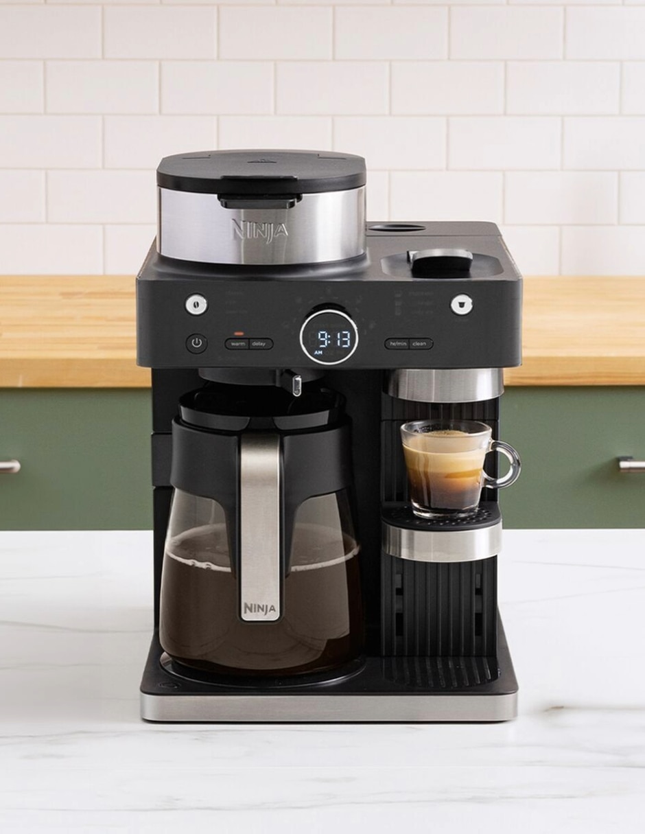 Cafetera espresso CFN601 Cafetera espresso CFN601