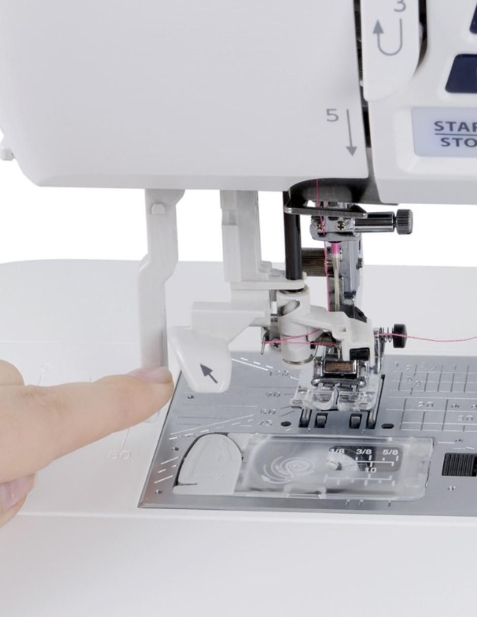 Máquina de coser digital SKYLINE S5AE 7